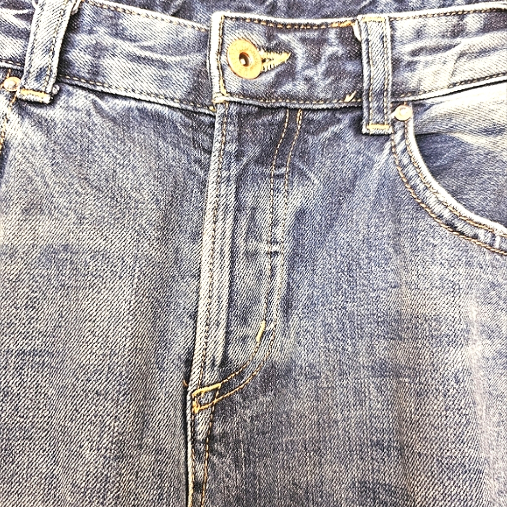 H&M Women's BoyFriend Low-Waist Button-Front Distressed Jeans, Size 28 - Picture 6 of 16